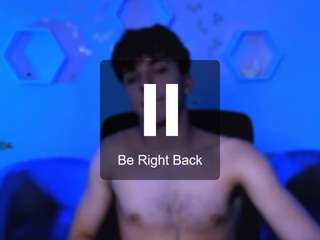 travis-wolf webcam model