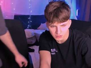 travis-wolf webcam model