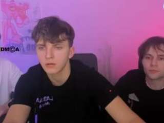 travis-wolf's CamSoda show and profile