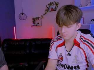 travis-wolf live cam profile