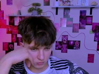 travis-wolf's CamSoda show and profile