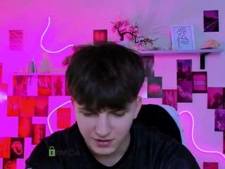 travis-wolf Live Webcam on CamSoda