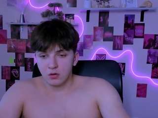 Live stream of travis-wolf