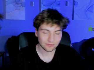 Model ini sedang live sekarang. travis-wolf