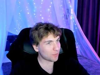 travis-wolf webcam model