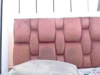 Ariana-pearl live cam