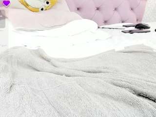 azamylanz1's live room