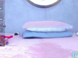 honny-23 Live Webcam on CamSoda