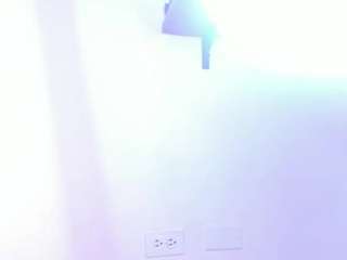 honny-23 live webcam show