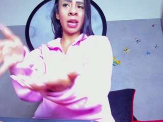 honny-23 live webcam show