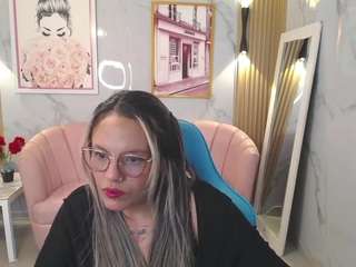 jade-jones-a Live Webcam on CamSoda