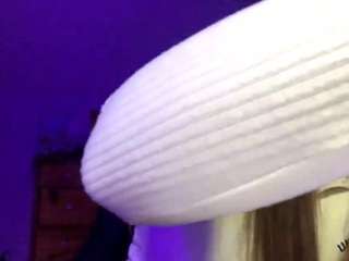 loviecoccia webcam model