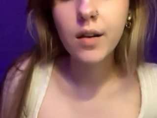 loviecoccia Live Webcam on CamSoda