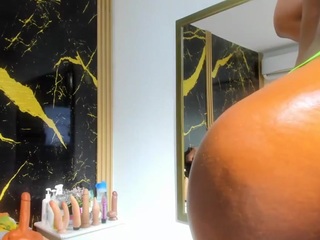 adrianavegga live cam profile