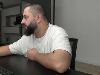 dravenpeak from CamSoda is Freechat