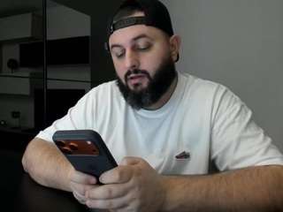 dravenpeak's CamSoda show and profile