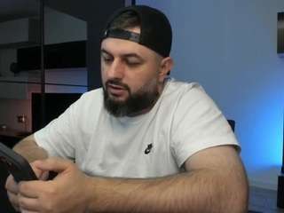 Dravenpeak — LIVE on Camsoda