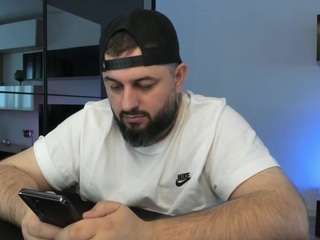 dravenpeak's CamSoda show and profile