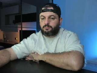 Dravenpeak live webcam show