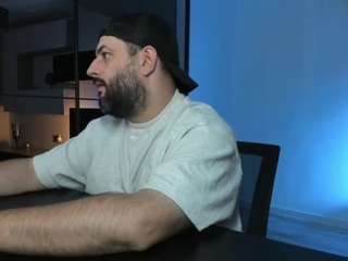 Dravenpeak live webcam show