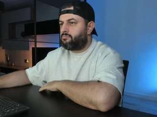 Dravenpeak live webcam show
