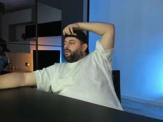 Dravenpeak live webcam show