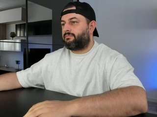 Dravenpeak live webcam show