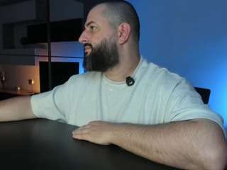Dravenpeak's cam show statistics and live stream