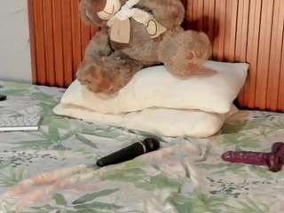 EiaSwon live webcam show
