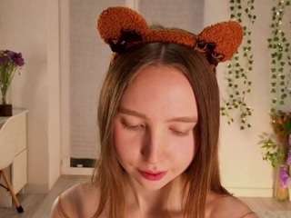 FrancineBritnell live webcam show