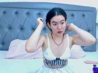 justkarlitaa