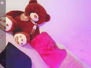 kiimsnow777 Live Webcam on CamSoda