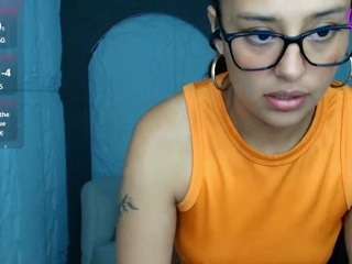 miah-jones-r Live Webcam on CamSoda