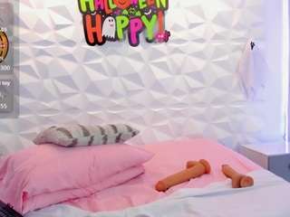 salem-cute webcam model