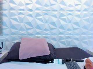 salem-cute Live Webcam on CamSoda