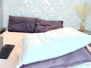 le modèle salem-cute est en webcam porno dans un show sur le site camsoda, il possède les tags suivants: anal toys,ass,thick,tattoos,squirter,shaved pussy,orgasm,no smoking,foot fetish,drinking,doggy style,dirty talk,dildo or vibrator,deepthroat,creampie,cowgirl,brown eyes,blowjob,hd,small tits