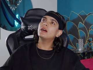 tylerjhonsonn camsoda