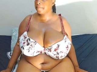 xbusttyboobsxx3