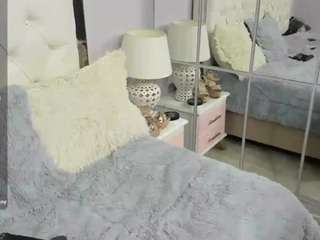 dilan-911 Live Webcam on CamSoda