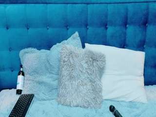 dilan-911 Live Webcam on CamSoda