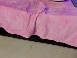 hellzel-moon webcam model