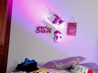 hellzel-moon Live Webcam on CamSoda