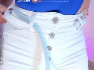 issi-loren, female webcam model,  years old, on live webcam