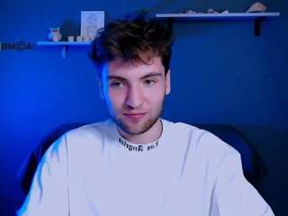 joseph-bear's CamSoda show and profile