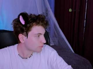Joseph-bear Camsoda live cam
