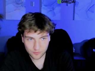 Model ini sedang live sekarang. joseph-bear