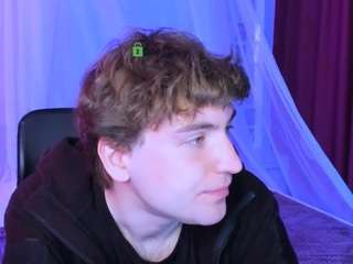 Model ini sedang live sekarang. joseph-bear