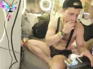 juliwcharles webcam model