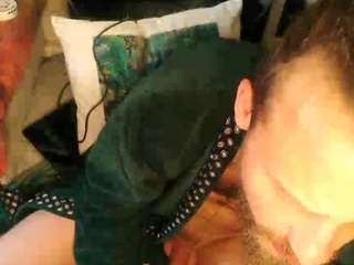le modèle juliwcharles est en webcam porno dans un show sur le site camsoda, il possède les tags suivants: asshole,green eyes,young adult,teen 18,smoking,shemale,orgasm,muscular,milf,handjob,german,bdsm,facial piercings,facial,english,drinking,black hair,big cock,bedroom,beardy