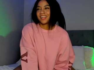kaythebrowm1 Live Webcam on CamSoda